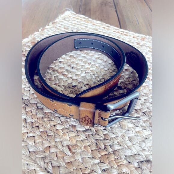 Dickies Tan Classic Belt; Brand New! Size 36
NWOT! - Picture 5 of 5